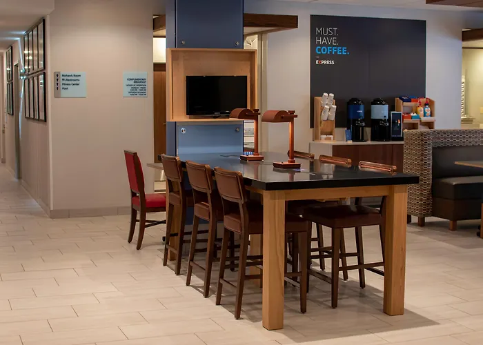 Holiday Inn Express & Suites Tonawanda - Buffalo Area By Ihg